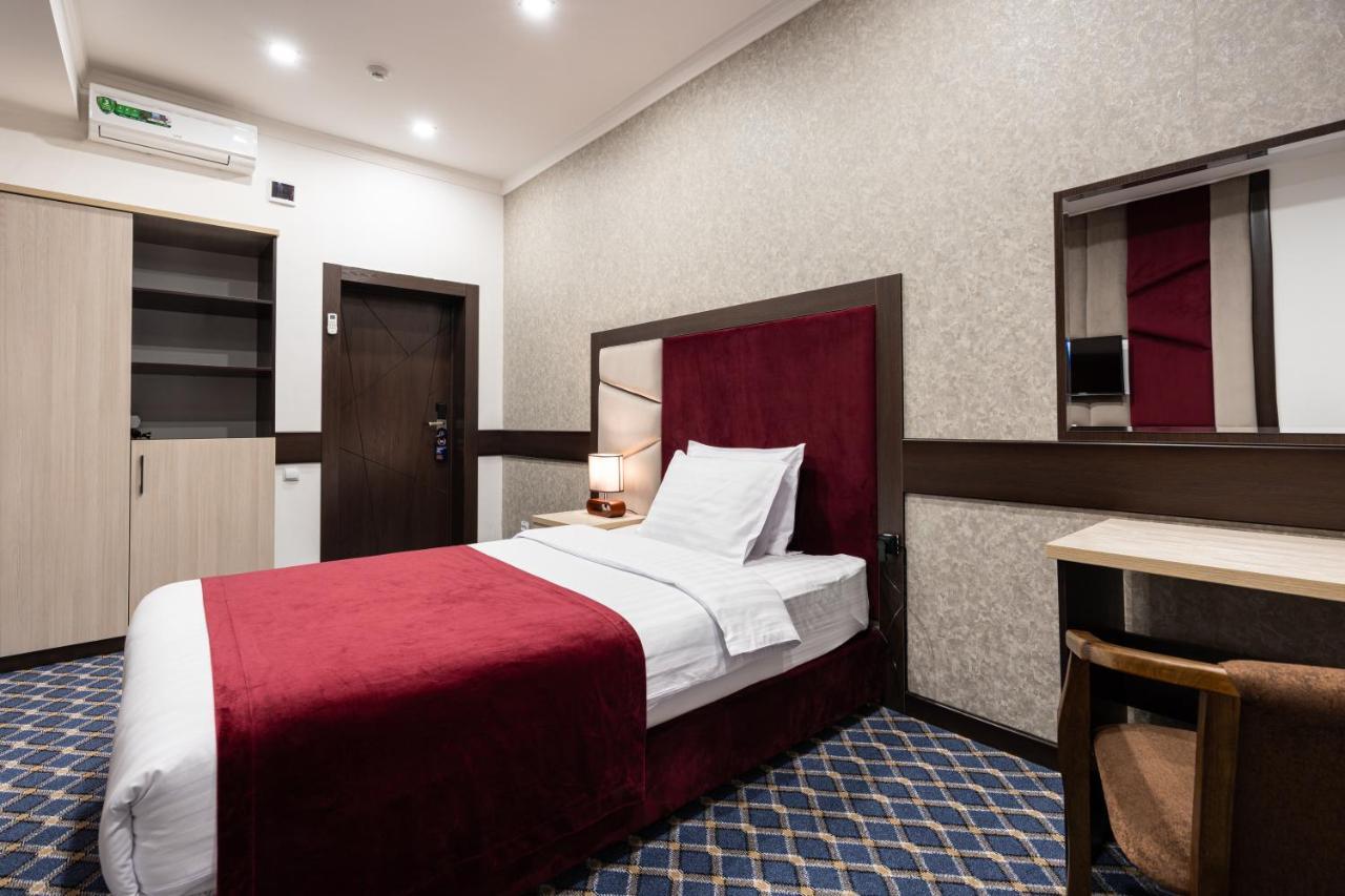 Shahzoda Grand Hotel - "Best Hotel Award Winner" Solnechnyy المظهر الخارجي الصورة