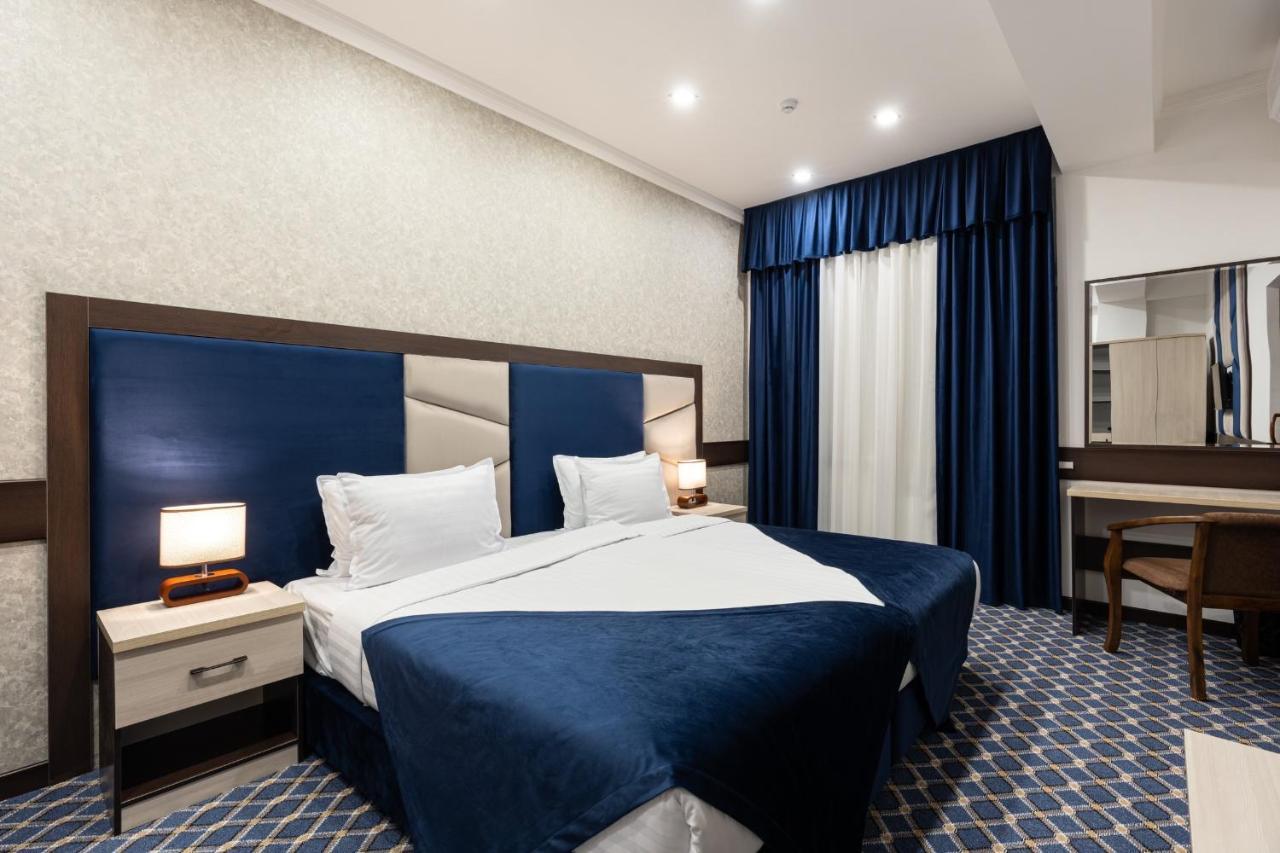 Shahzoda Grand Hotel - "Best Hotel Award Winner" Solnechnyy المظهر الخارجي الصورة